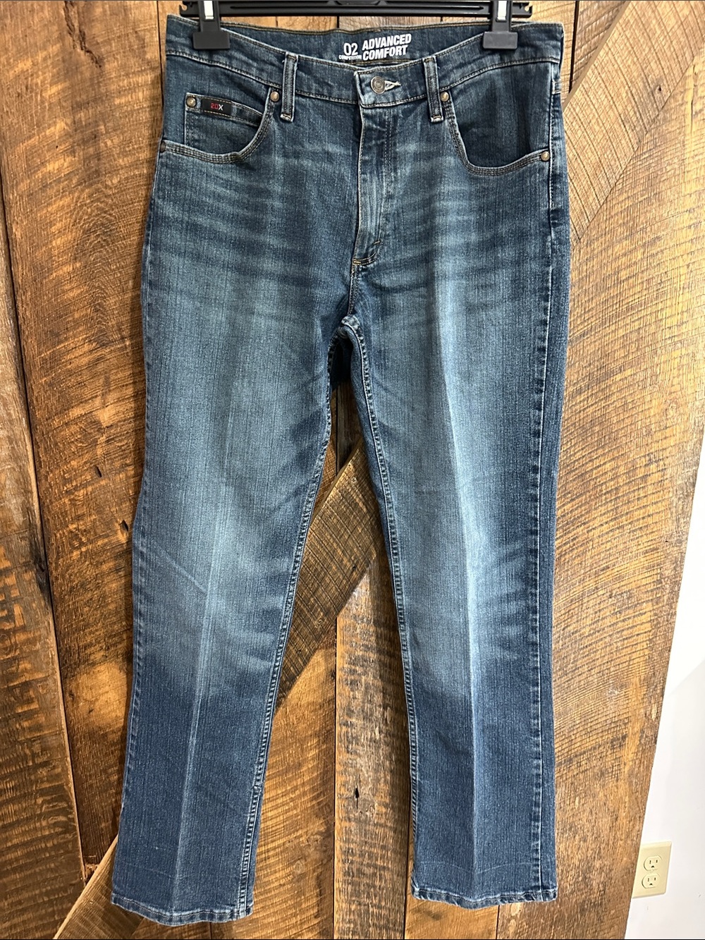 Wrangler O2 Competition Advanced Comfort Jeans 31x34 M01